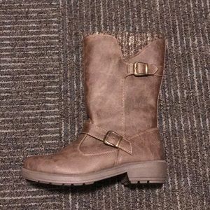 Cute brown fall boots